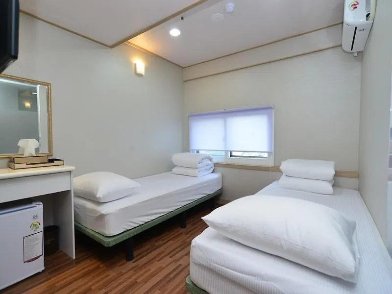 2U Guesthouse Seoul South Korea