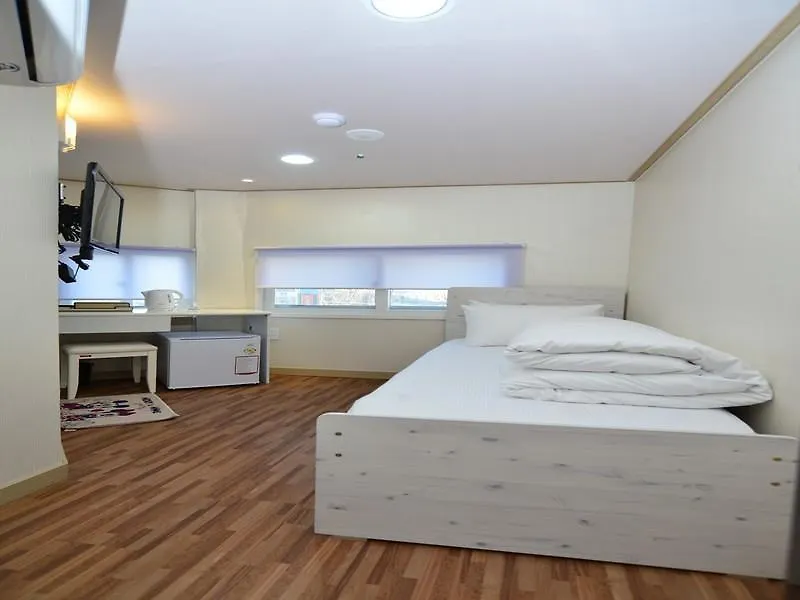 Hotel 2U Guesthouse Seoul